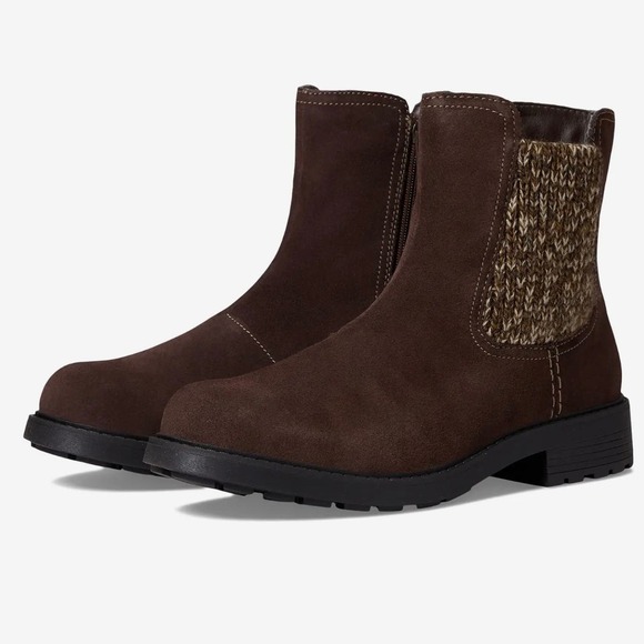 NIB Clarks Opal Sky 7M Dark Brown Suede Comfort Ankle Boots Booties - Picture 12 of 12